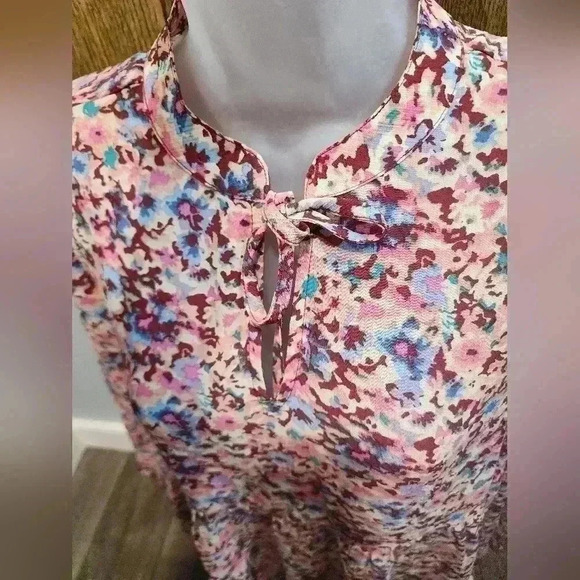 Ophelia Roe womens size MED top blouse Floral BRAND NEW - Picture 4 of 5